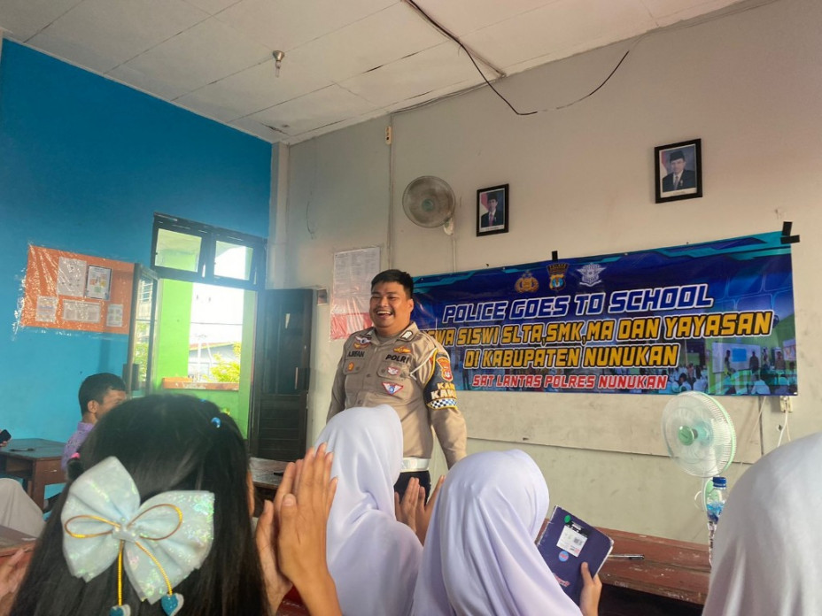 Edukasi Pelajar Tertib Berlalu Lintas Satlantas Gelar Police Go To