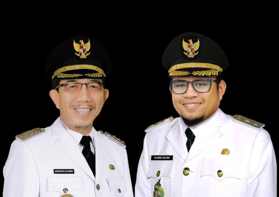 Kichkina qiz bilan anal jinsiy aloqa