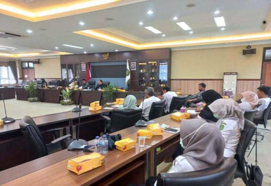 Tak Kunjung Diangkat Jadi ASN, Perwakilan FTHK Kukar Mengadu ke DPRD